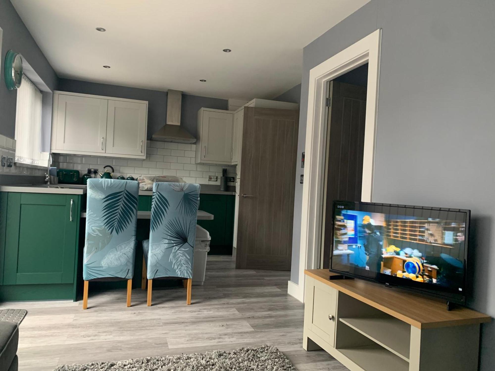 Ty Haf Apartment Aberdare Ngoại thất bức ảnh